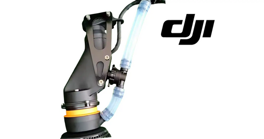 Spray nozzle anti-vibration support bracket mounted on sprayer nozzle assembly with hose